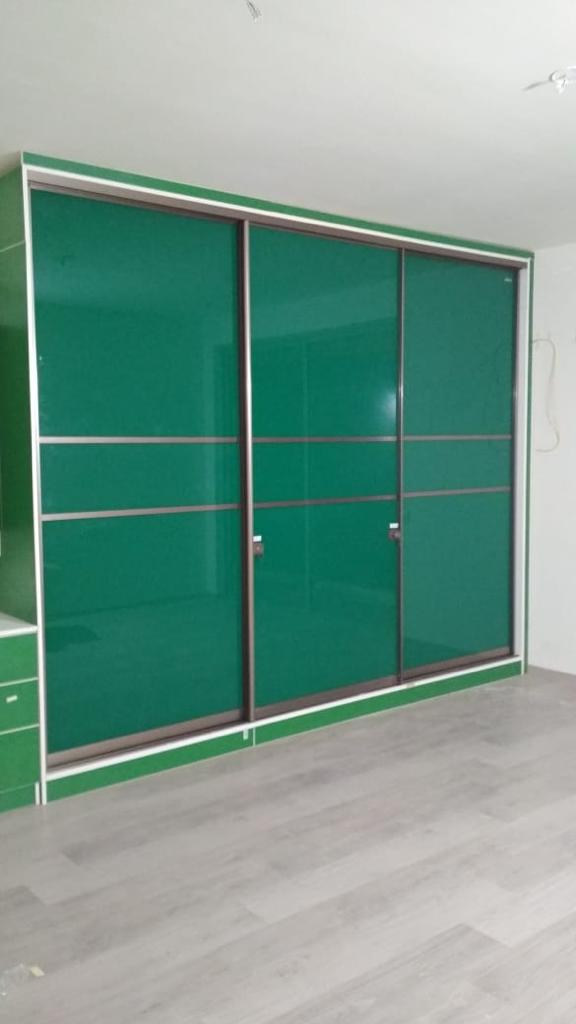 beautiful-wardrobe-designs-modular-wardrobes-dealers-manufacturers-in-noida-greater-noida-india